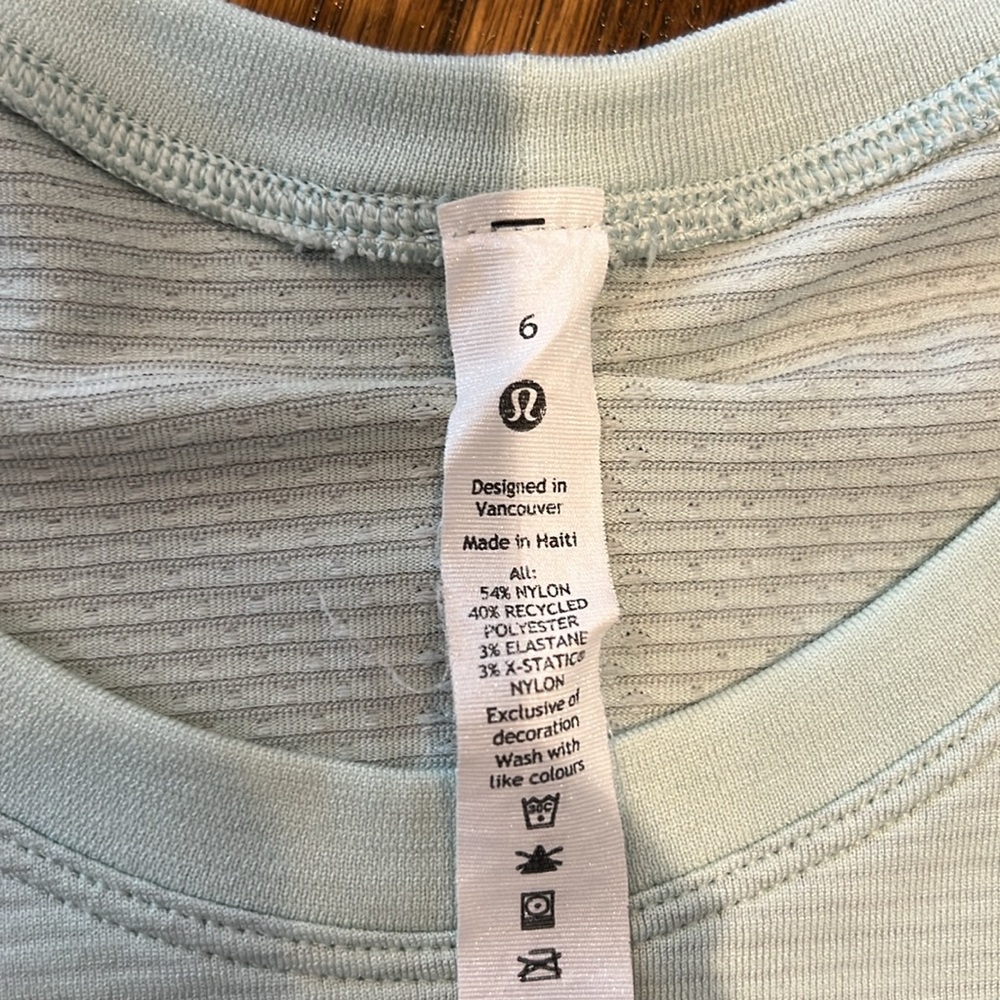 Lululemon Swiftly Tech Short Sleeve Shirt - Picture 2 of 4
